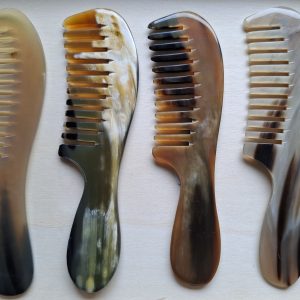 Peigne en corne naturelle de Buffle